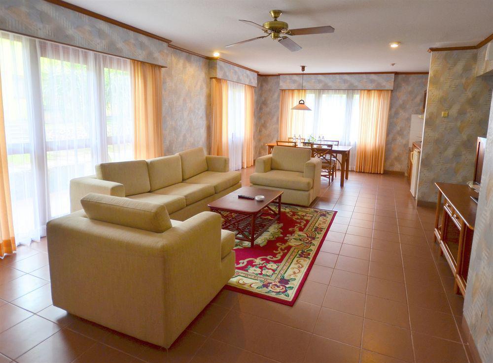 Plagoo Holiday Hotel Nusa Dua  Zewnętrze zdjęcie